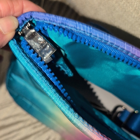 THINK ROYLN Multicolor Quilted Crossbody Bag - Picture 8 of 16